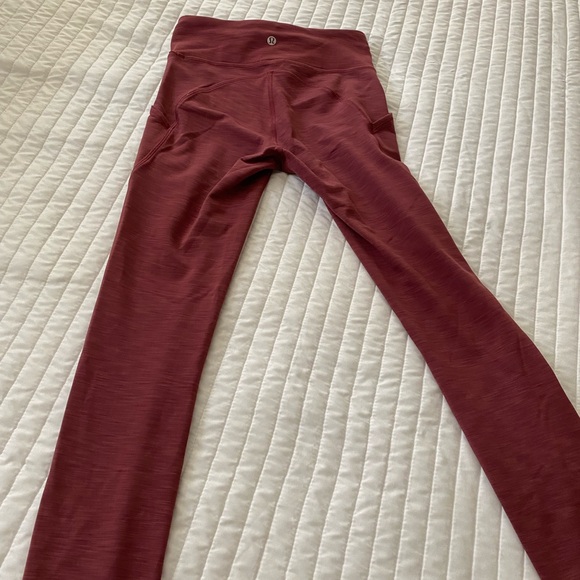 Lululemon size 4 pink leggings - Picture 5 of 6